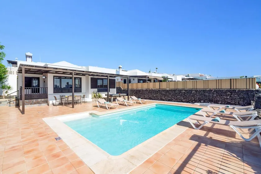 Villa Juanita, Puerto del Carmen, Lanzarote - Image 1