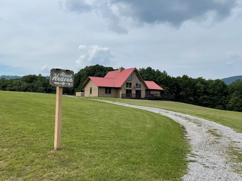 CR09-Log Home w amazing views! A/C! Dolly Sods Nearby! - Image 1