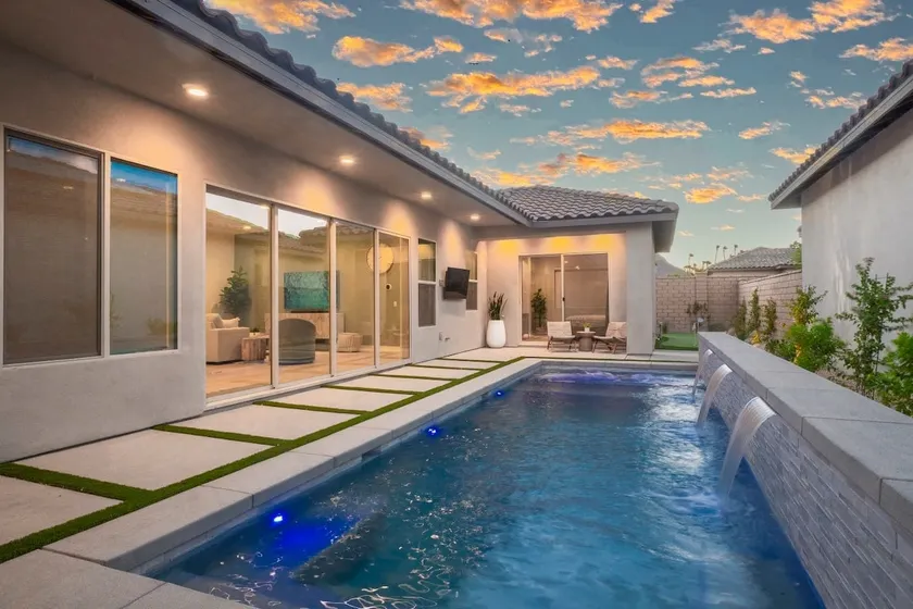 Mountain Views, Poolside Bliss, PGA Golf & Spa - Image 1