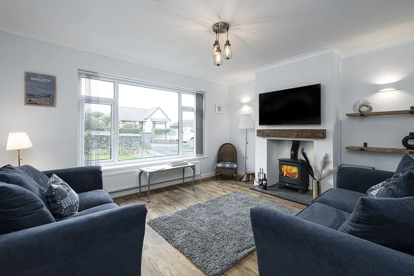 Cenarth Cottage - Central Benllech - Image 1