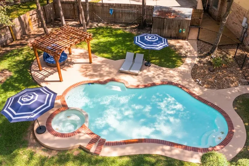 Spring 5BR | Heated Pool, Hot Tub, Train Theme. - Image 1
