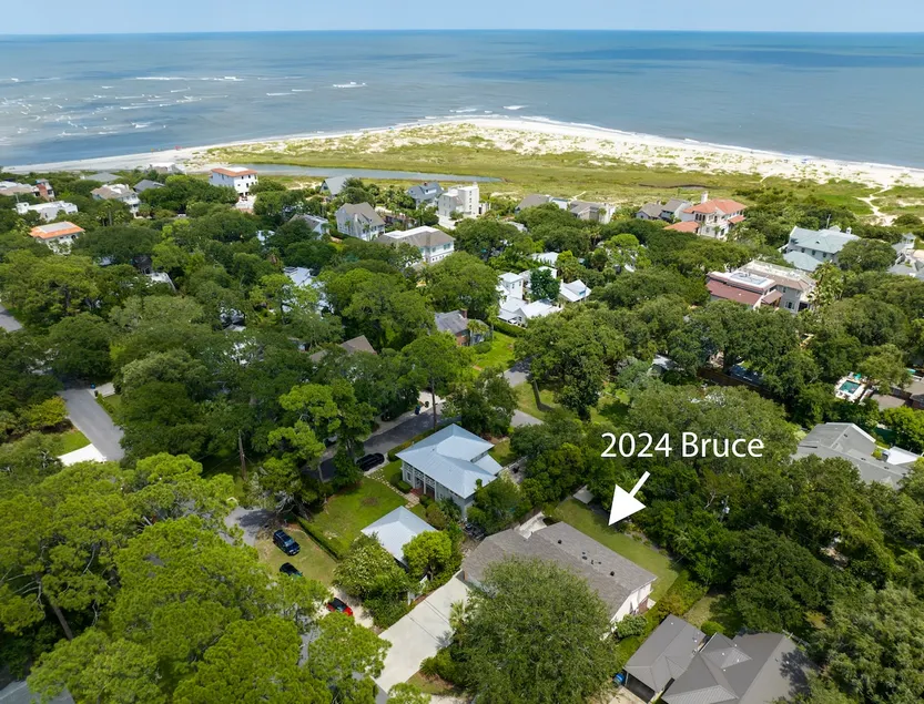 East Beach Oasis near Gould's Inlet, sleeps 10 - Image 1