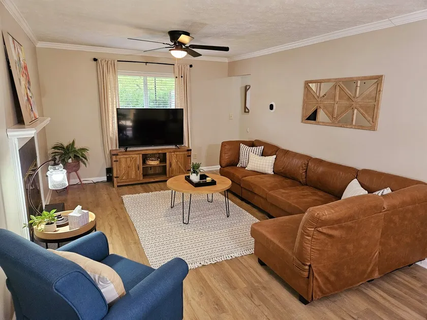 Miller Brite 3 BR/1.5 bath by Capital City Vacay - Image 1