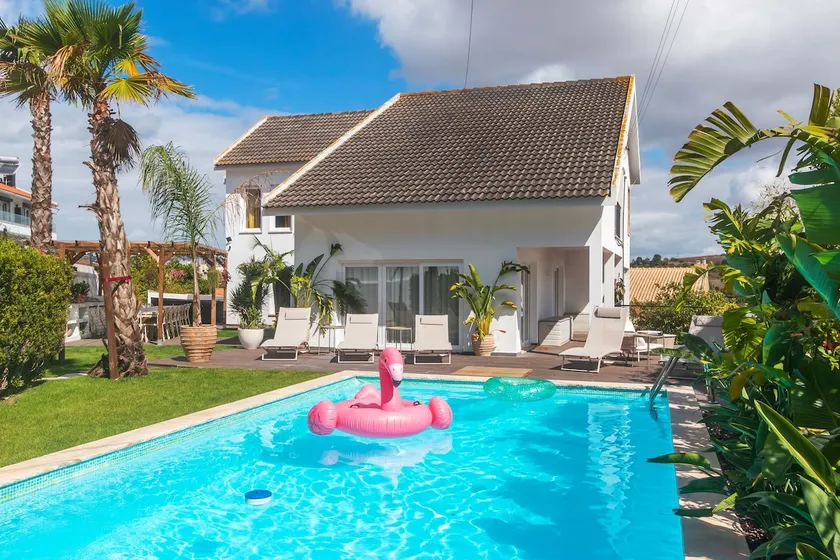 Retreat Villa, Hot tub, BBQ - Image 1