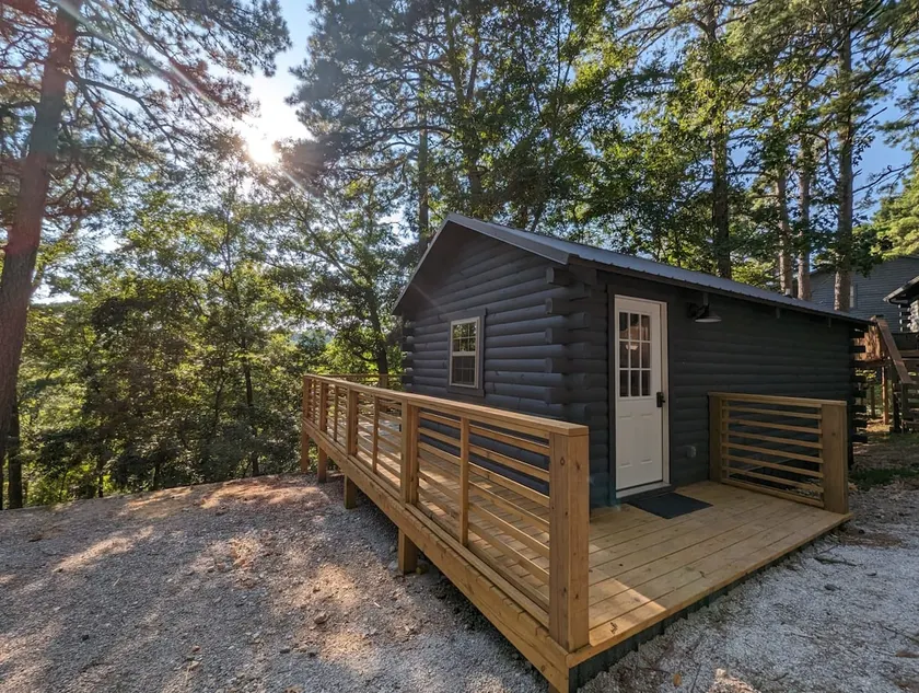 Adventure Cabin 6 - Queen Bed + Private Hot Tub, D - Image 1