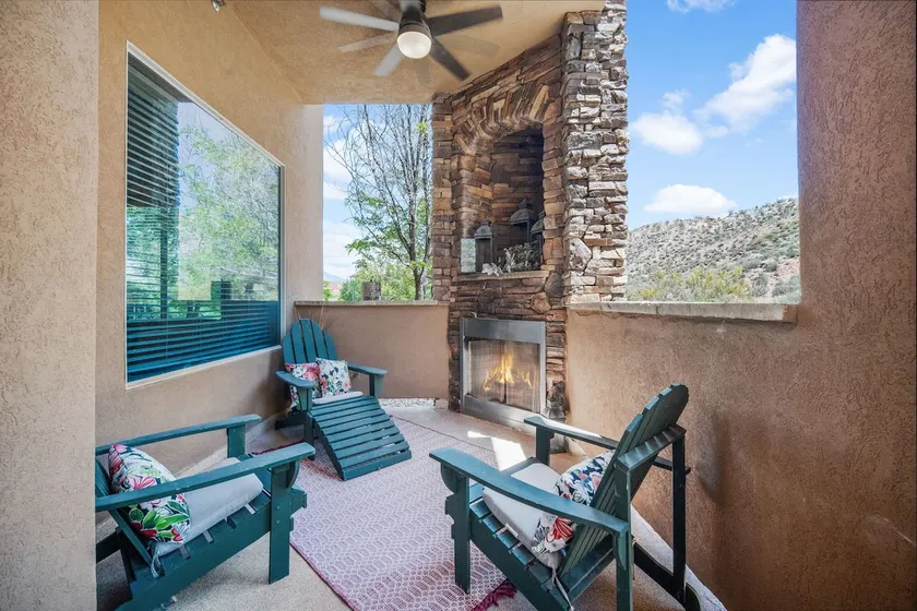 Poolside Retreat Directly Across From Pool! - Image 1