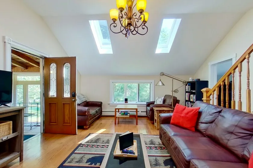 3BR mountain-view house with fireplace - Image 1