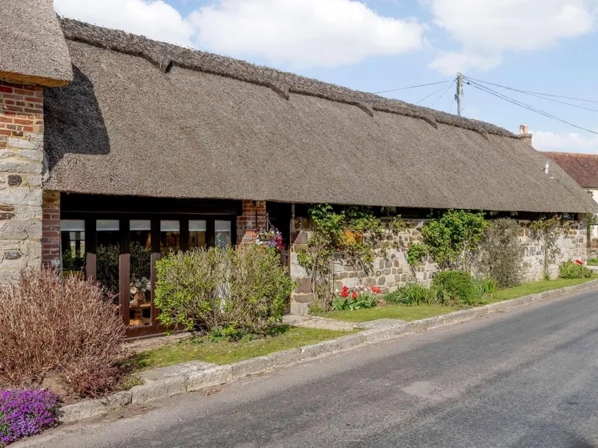 3 Bed in Wareham oc-dc029 - Image 1