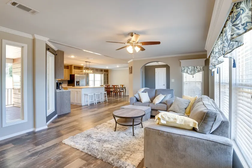 Fisherman’s Paradise: Lake-View Home in Many! - Image 1
