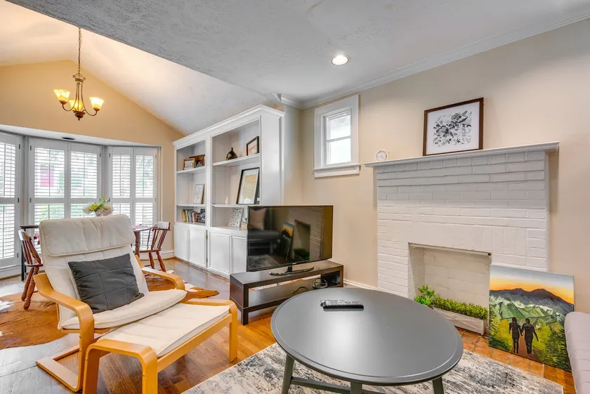 Chic Atlanta Retreat w/ Patio & Outdoor Dining! - Image 1