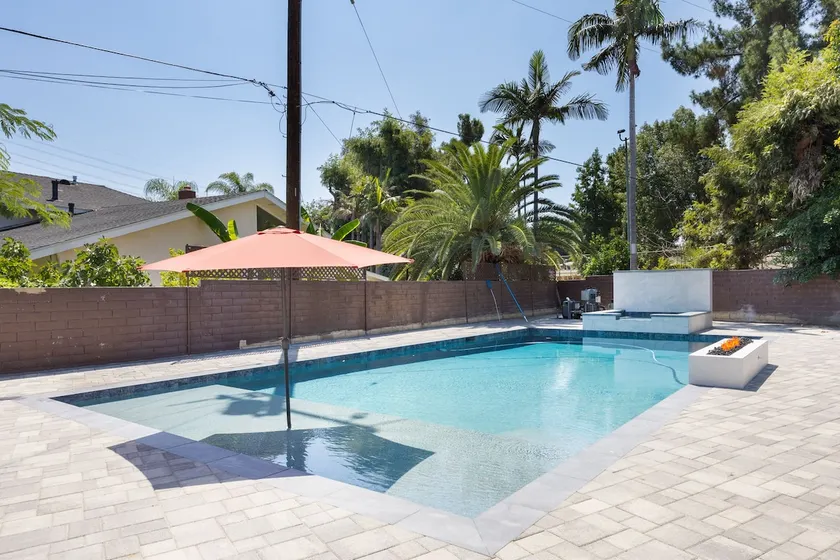 Relaxing Pool House Near Disneyland - Image 1