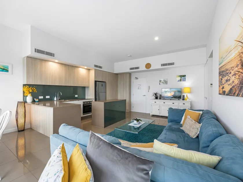 Nova Ocean Views Mooloolaba 2 Bedroom Apartment - Image 1