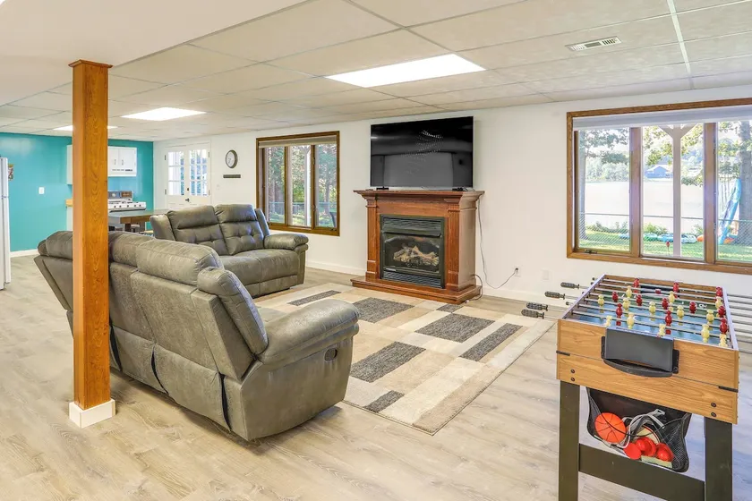 Lakefront Arkansas Escape w/ Grill, Dock & Kayaks! - Image 1
