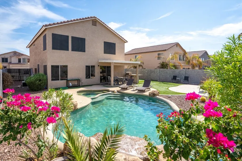 4-Bedroom Peoria Retreat with Heated Pool & Spa - Image 1