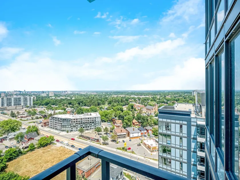 Newly Built Condo with Amazing Views - Image 1