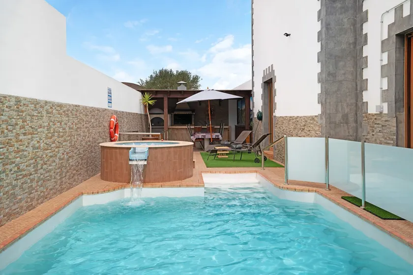 Casa Barriguita - Image 1