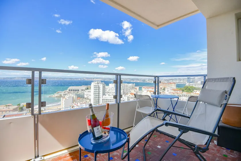L'Horizon – 3 bedrooms, air-conditioned with incredible sea view - Image 1