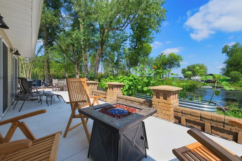 Channel Charmer Waterfront Escape on Gun Lake - Image 1