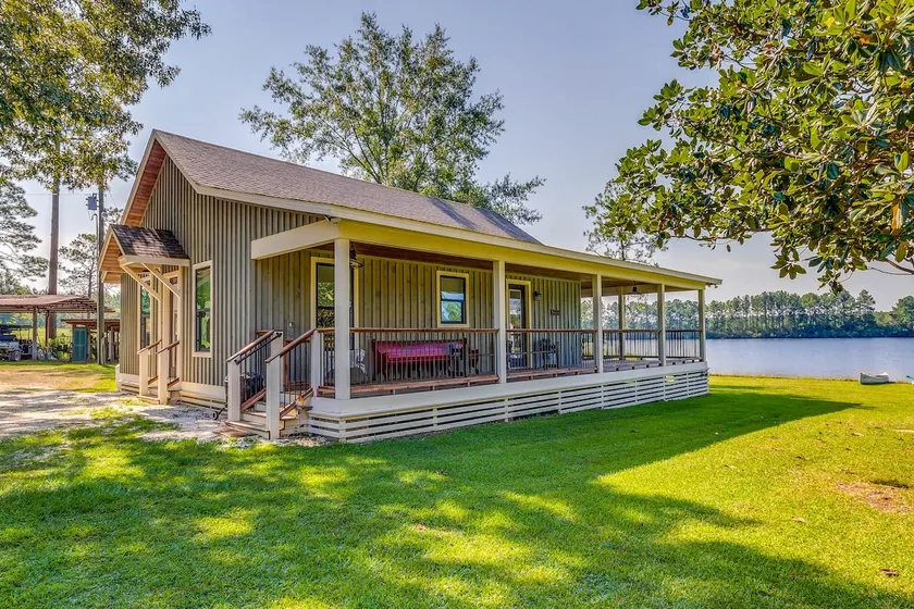 Escape to Nature: Lakefront Jay Cottage w/ Views! - Image 1