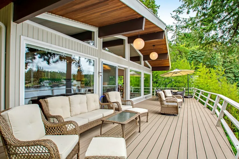 4BR Lakefront | Dock | Fireplace | Balcony - Image 1