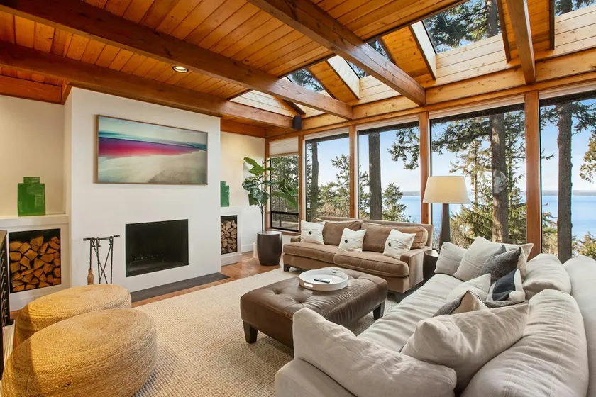Exquisite 2BR Oceanview | Balcony | W/D - Image 1