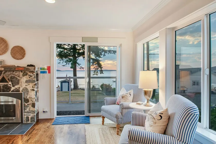 Charming 3BR Oceanview | Fireplace | Deck - Image 1