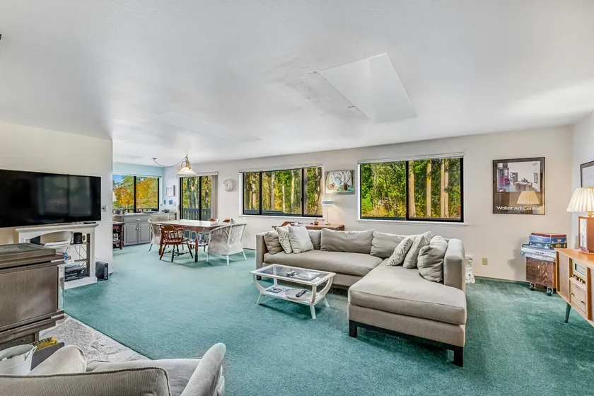 3BR Waterview | Fireplace | Balcony - Image 1