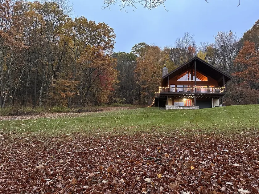 Catskill Chalet Hideaway - Image 1