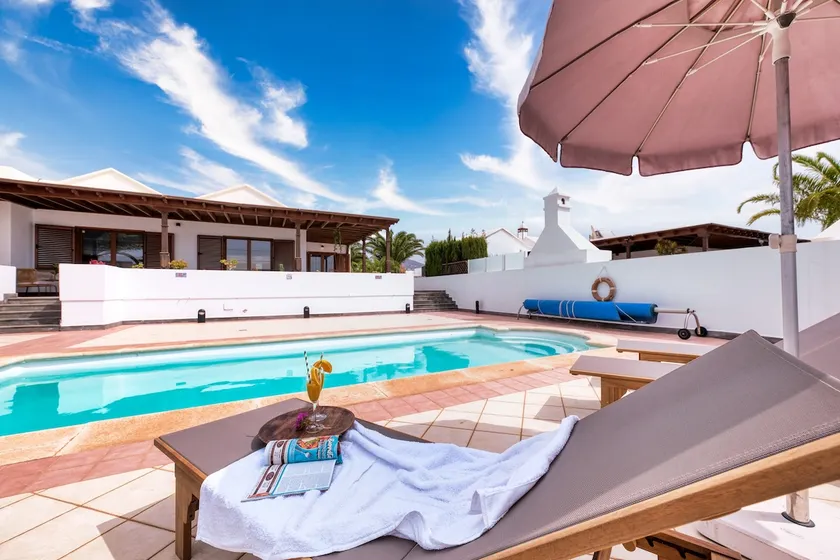 Casa Guayre - Private Pool, BBQ, Air-Con and Ping-Pong By Lanzarote Vacation Homes - Image 1