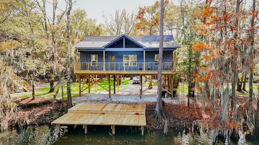 The Lily Pad: Waterfront Retreat on Big Cypress Ri - Image 1
