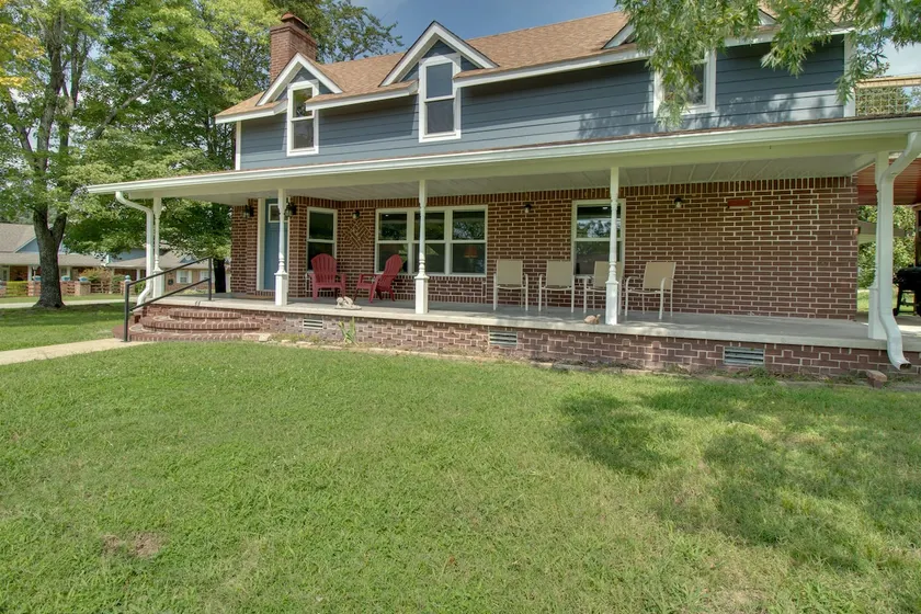 Unique Cotter Getaway w/ Deck & Outdoor Dining! - Image 1