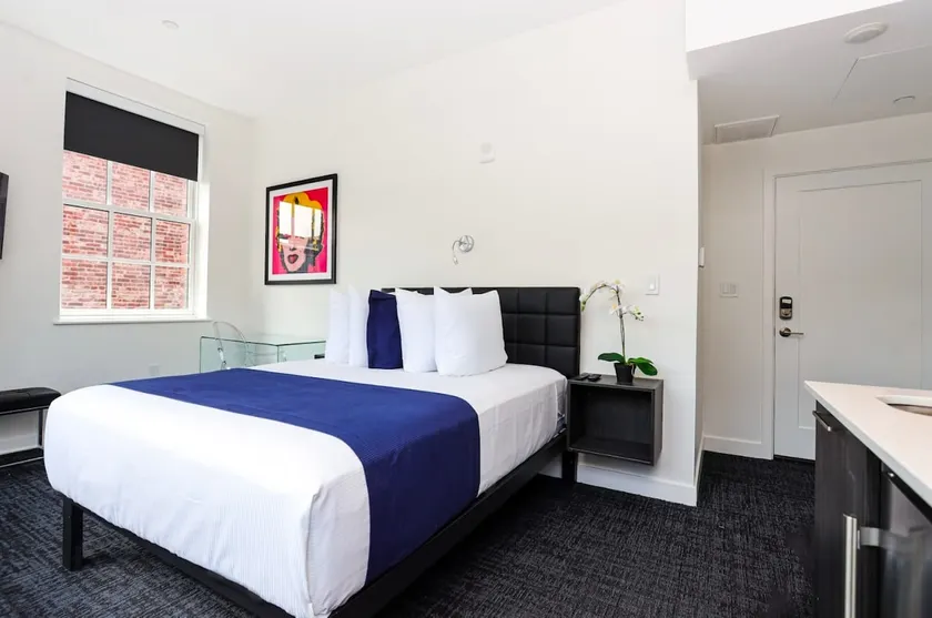 Modern Studio in Historic Boston - Unit #402 - Image 1