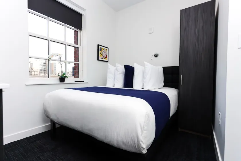 Stay Near Berklee College, Fenway & Newbury, #402 - Image 1