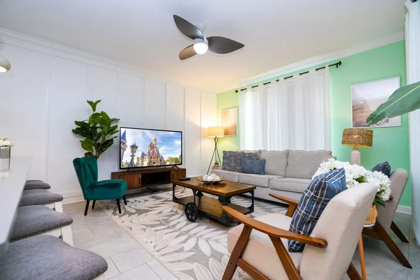 Vibrant Themed Home Prime Location - Image 1