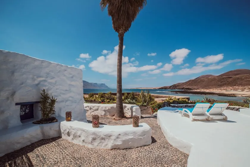 Seaside Villa La Graciosa by Airnest - Image 1