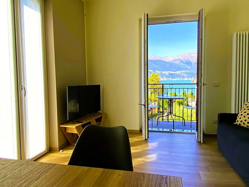 Casa Bianca, Vista unica sul lago di Como - Image 1