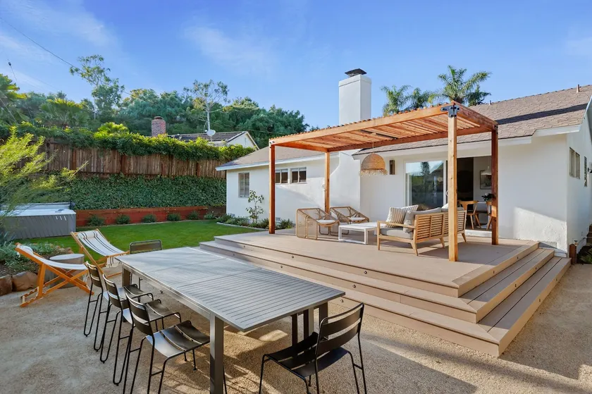 Mesa Beach Escape - Walking distance to the beach! - Image 1