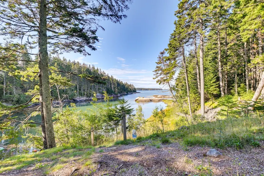 Waterfront Deer Isle Retreat w/ Fire Pit! - Image 1