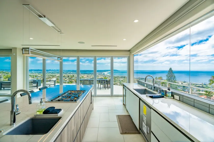 La Jolla Paradise with Ocean Views Pool and Spa - Image 1