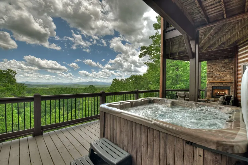 Sunrise Vista Lodge - Mountain Views & Fireplaces! - Image 1