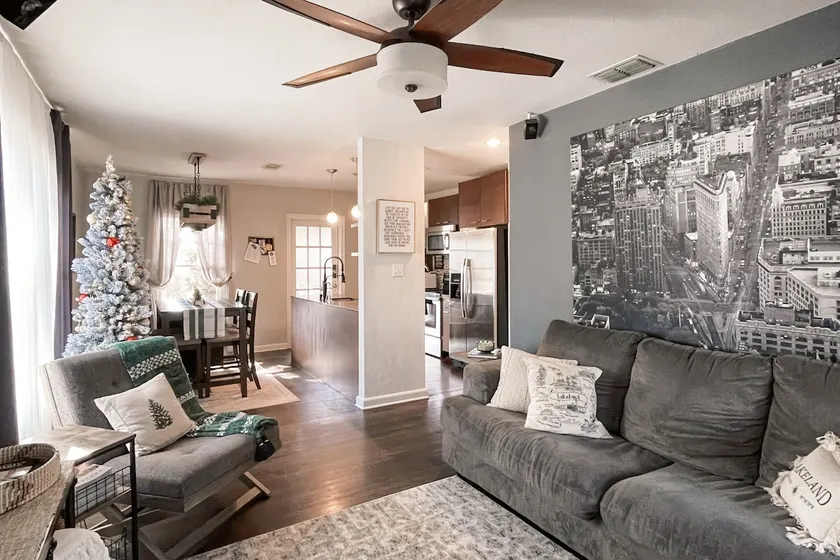 Walkable Dixieland District Gem with Yard - Image 1