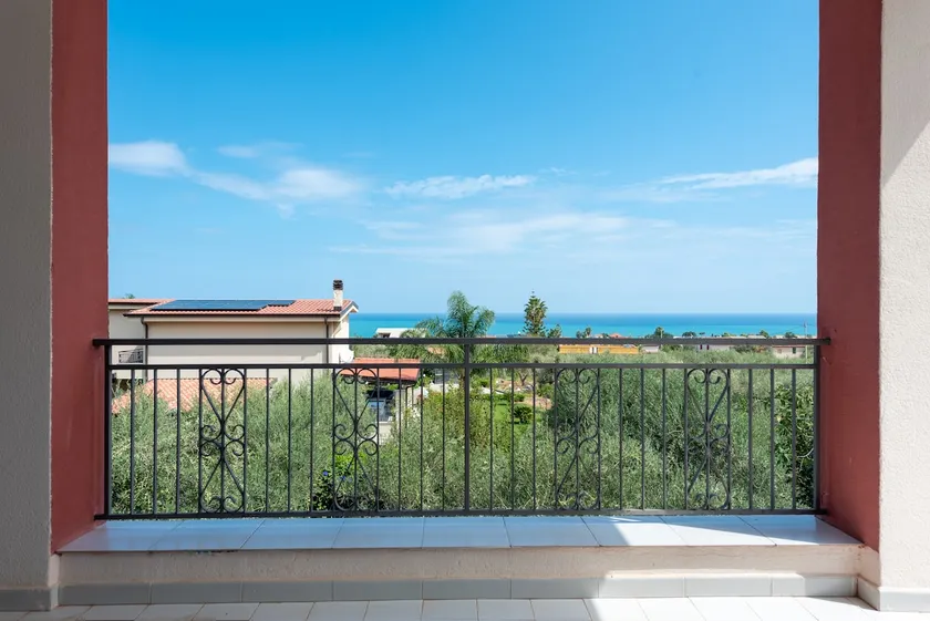 Vacation Home \"Zina\" with Sea View, 2 Private Terraces & 2 Balconies - Image 1