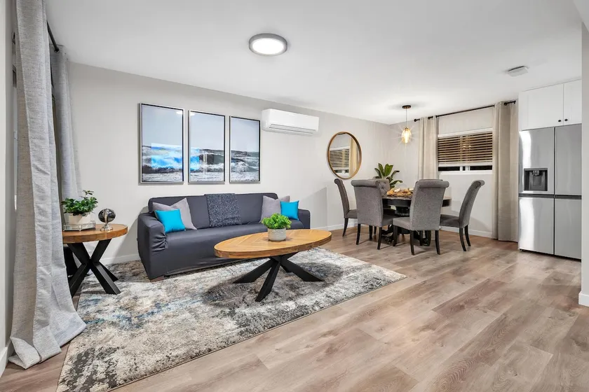 Steps from the Beach | 2 Bed, 2 Bath Perfect Stay - Image 1