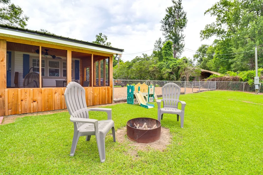 Lakefront Jonesville Cabin w/ Dock + Fire Pit! - Image 1