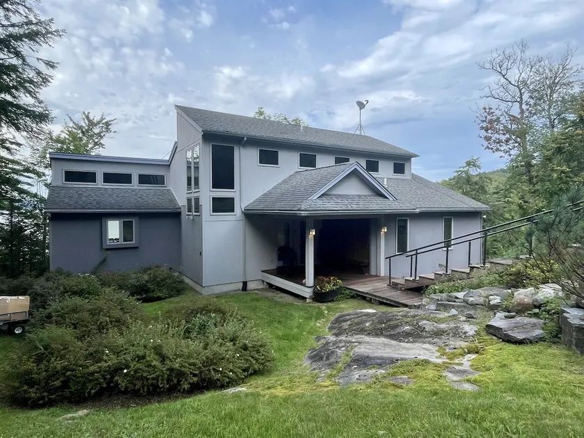 Stunning 4Bdrm Lake George Waterfront - Image 1
