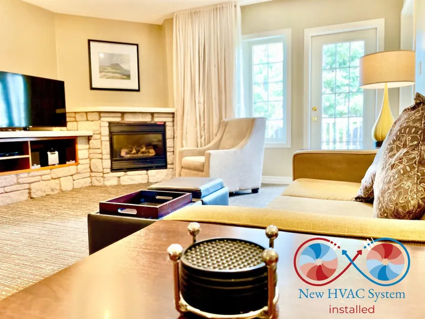 Adjoining 1-Bedroom + Studio Condos near Horseshoe - Image 1