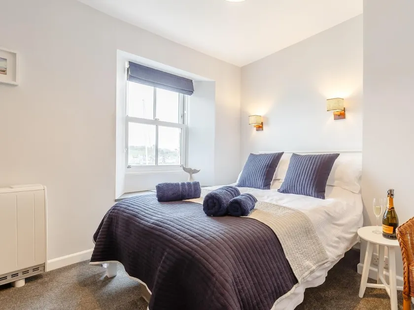 2 Bed in Polruan oc-82949 - Image 1