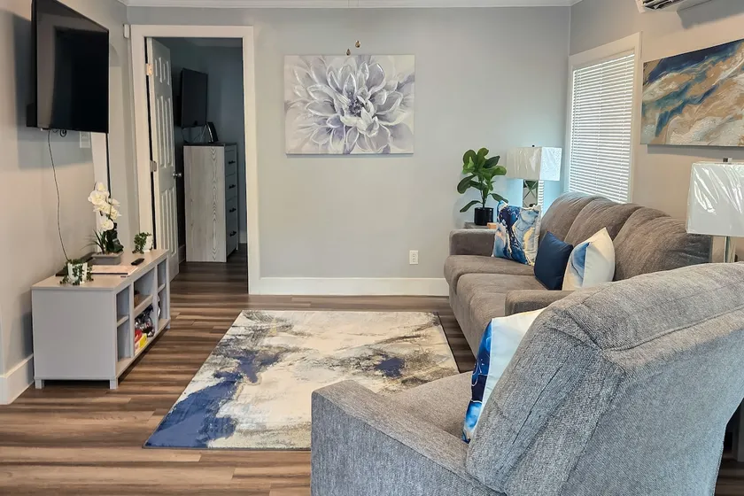 Walk to Beach: Hampton Home w/ Grill! - Image 1