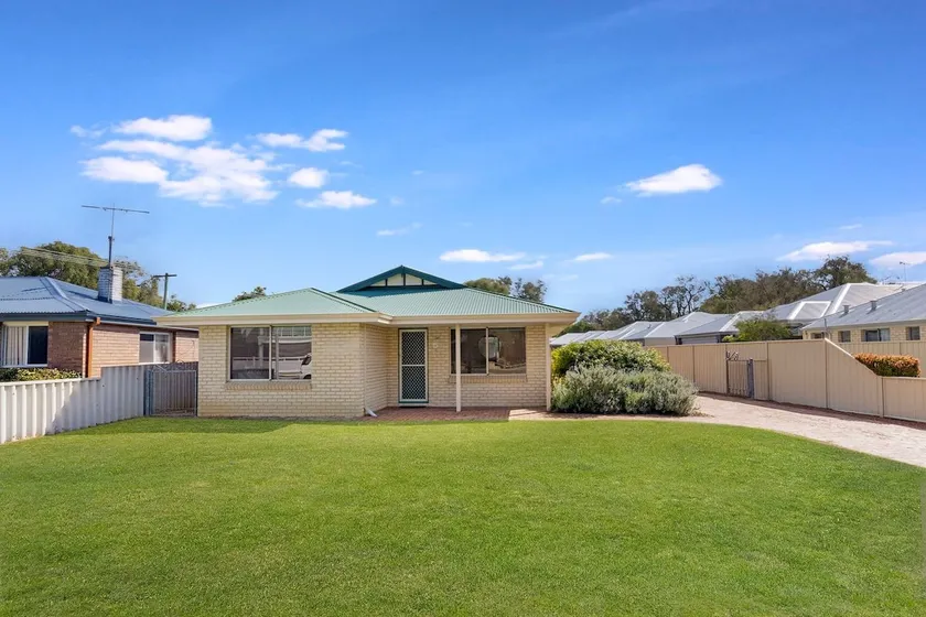 Our Beach House- Busselton - Image 1