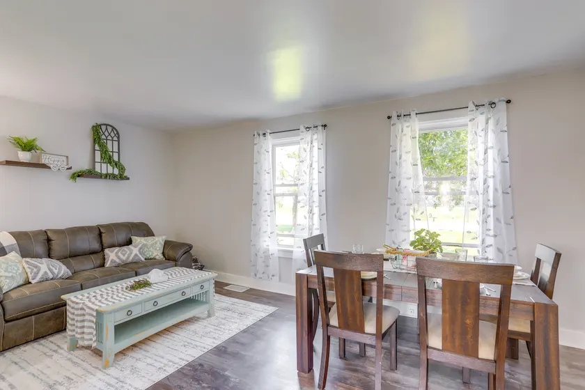 Cozy Greenwich Vacation Rental w/ Fire Pit - Image 1